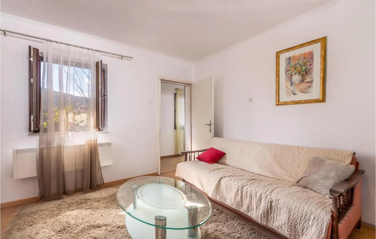 1 Bedroom Awesome Apartment In Prezid